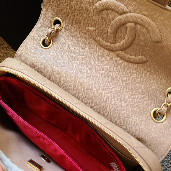 Chanel Caviar Flap Bag - Picture 8 of 8